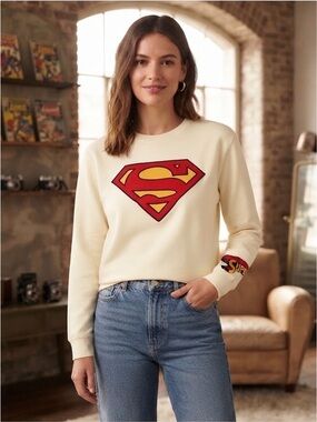 Women's Cream Superman Logo Pullover Sweatshirt NWT